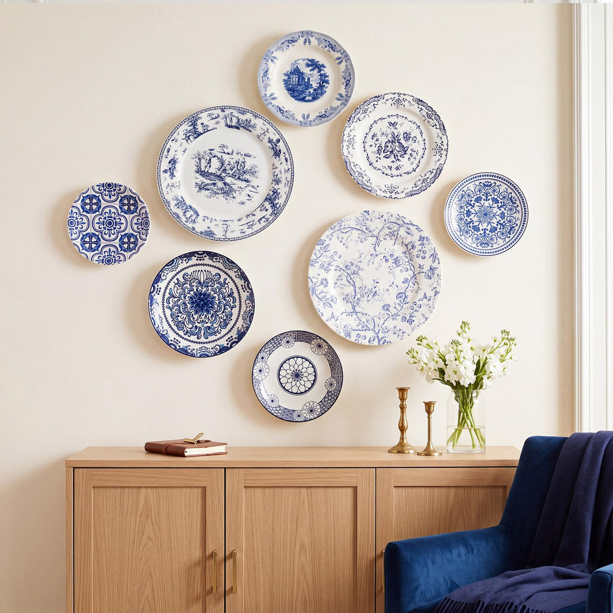 Ferrochef 8 Pcs Blue and White Ceramic Wall Plates with Hangers, Classic