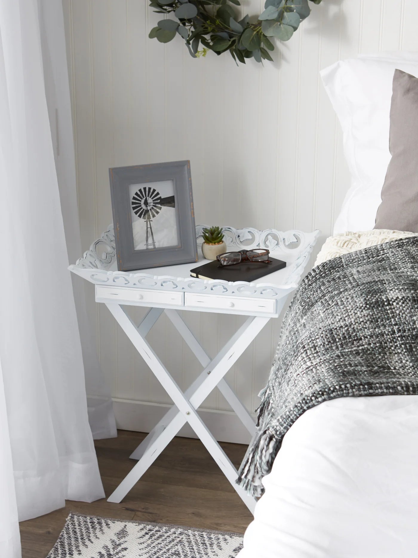 Elegant Serving Tray Stand