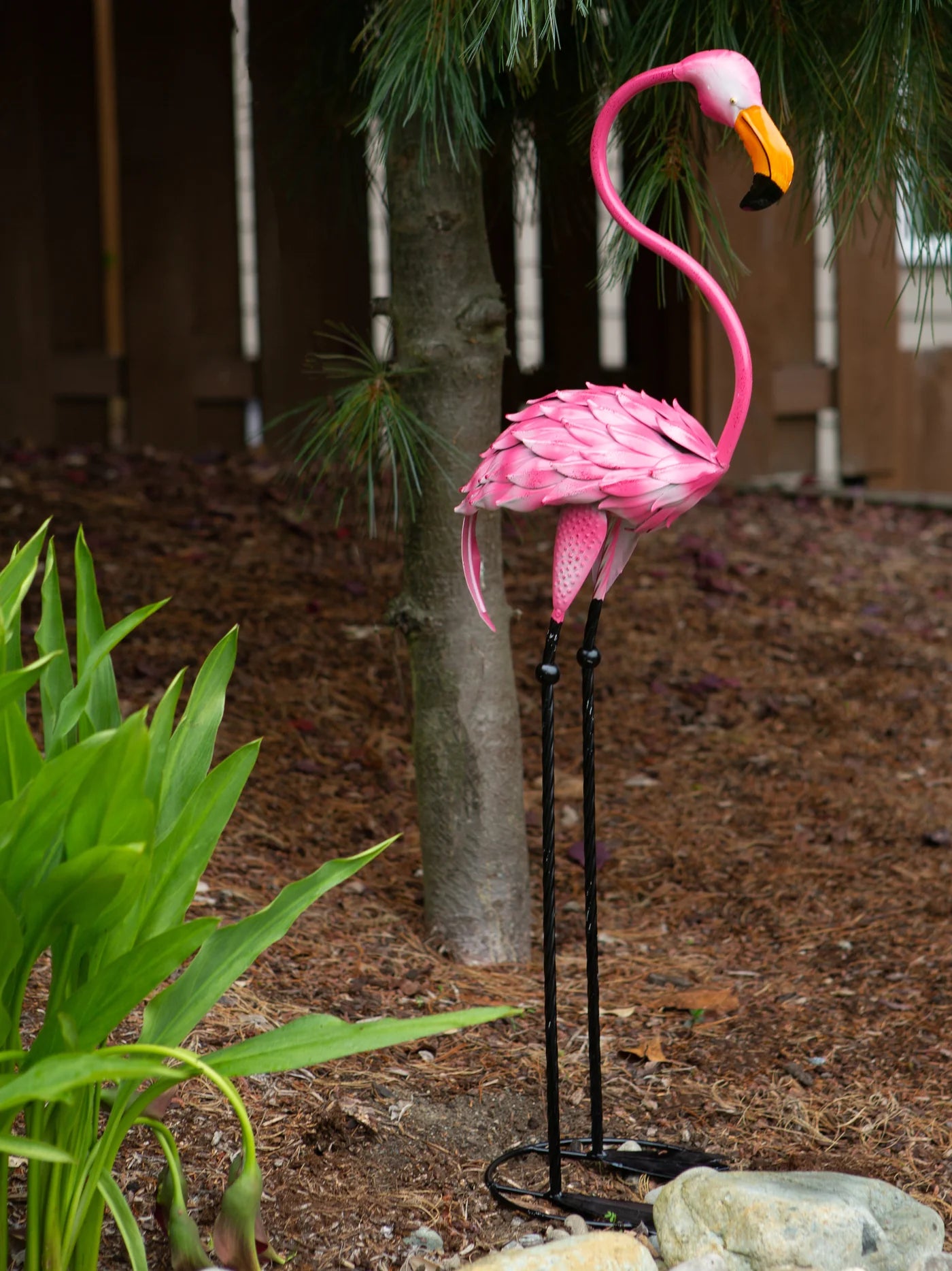 TROPICAL TANGO FLAMINGO STATUE