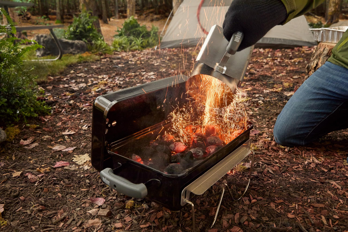 Weber Rapidfire Compact Chimney Starter – Charcoal Grill Accessory That Lights Coals in Under 15 Minutes, Ideal for Smaller Grills (Smokey Joe & Jumbo Joe)
