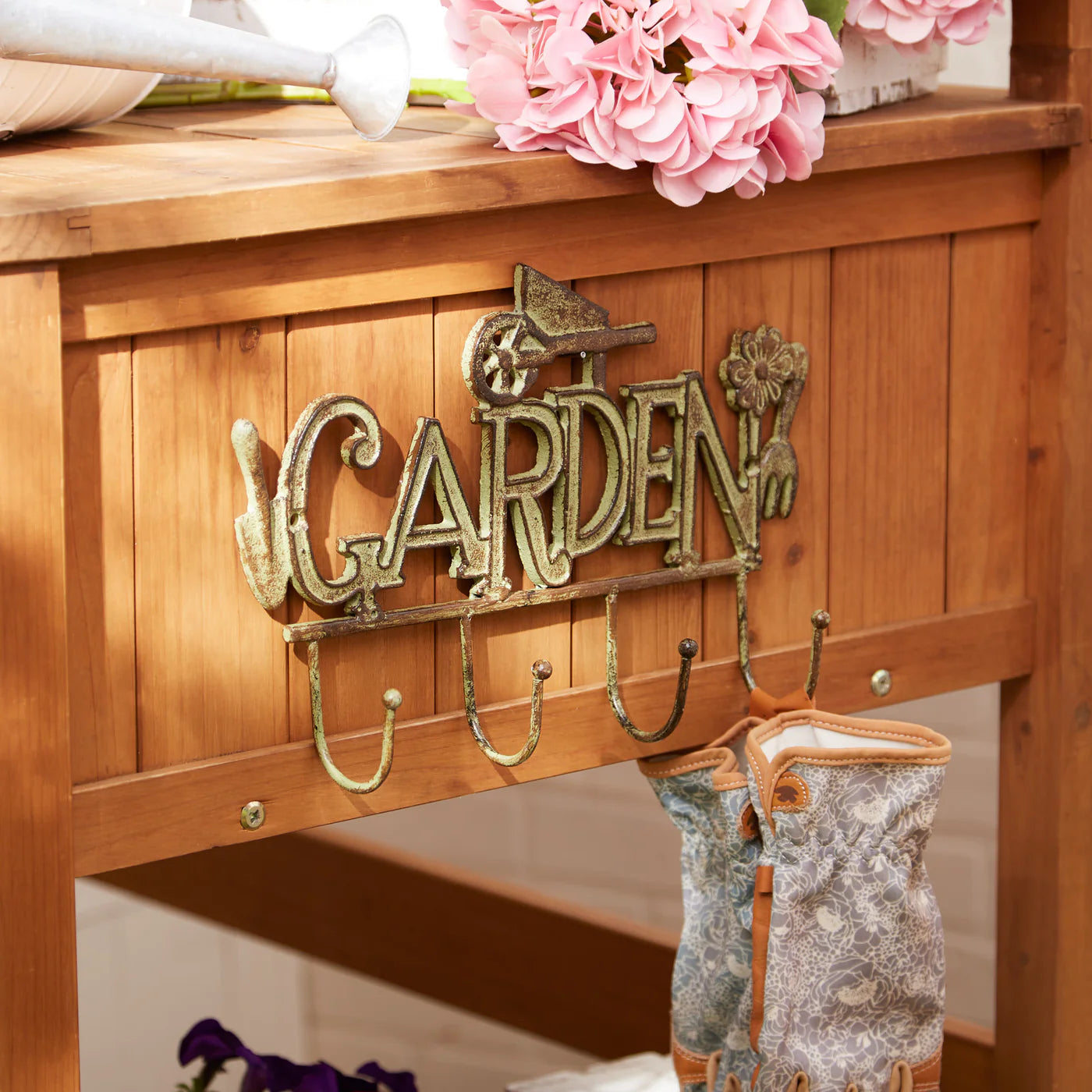 GARDEN CAST IRON WALL HOOK