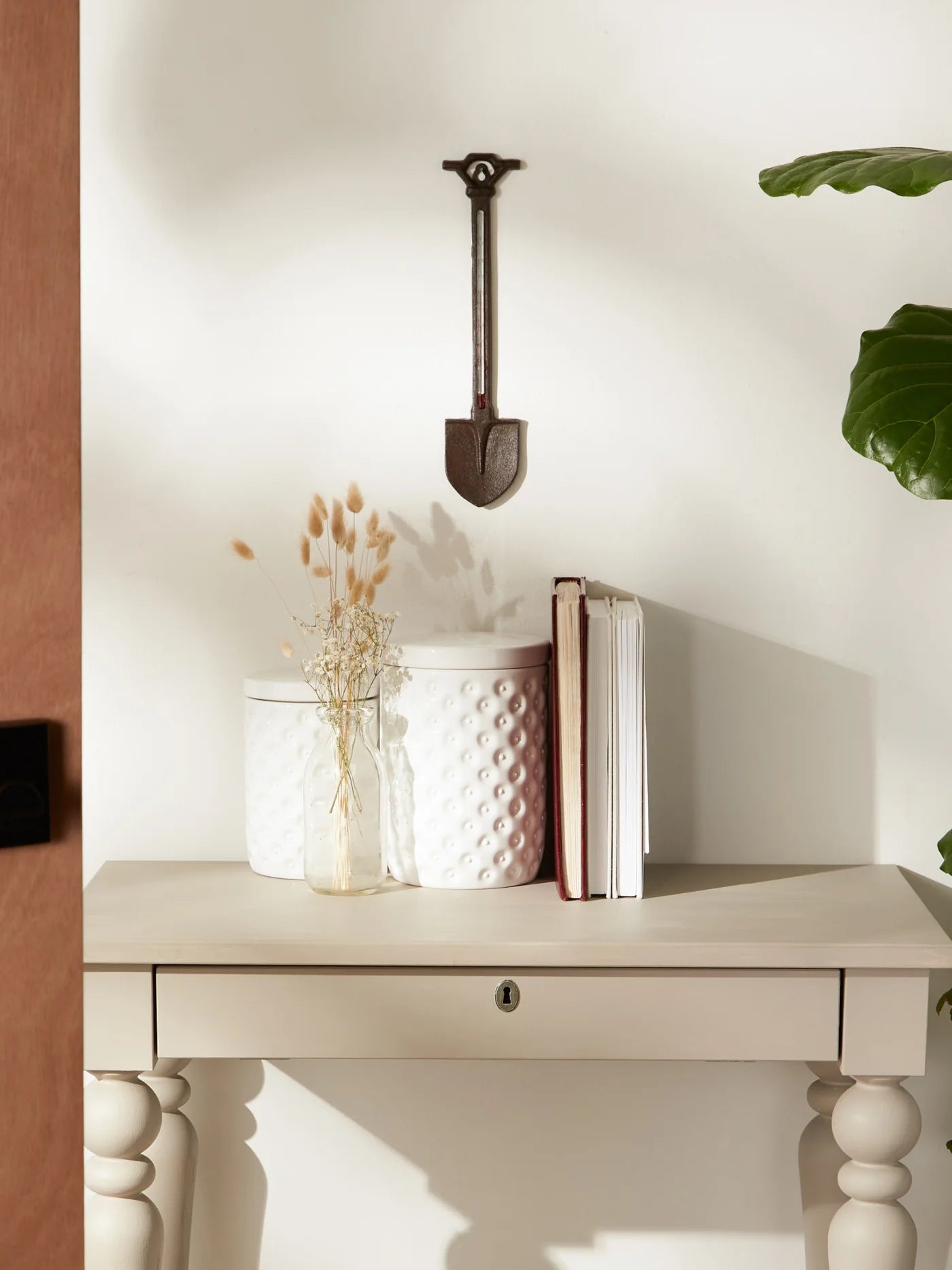 GARDEN SHOVEL CAST IRON THERMOMETER