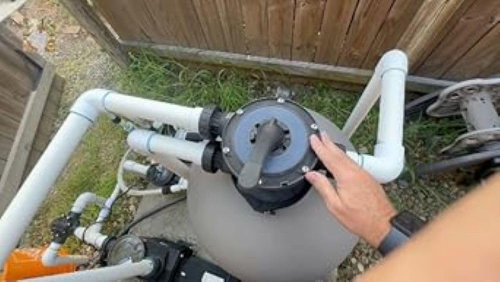 Hayward W3S270T ProSeries Sand Filter for Pool Use - 27 Inch Top-Mount