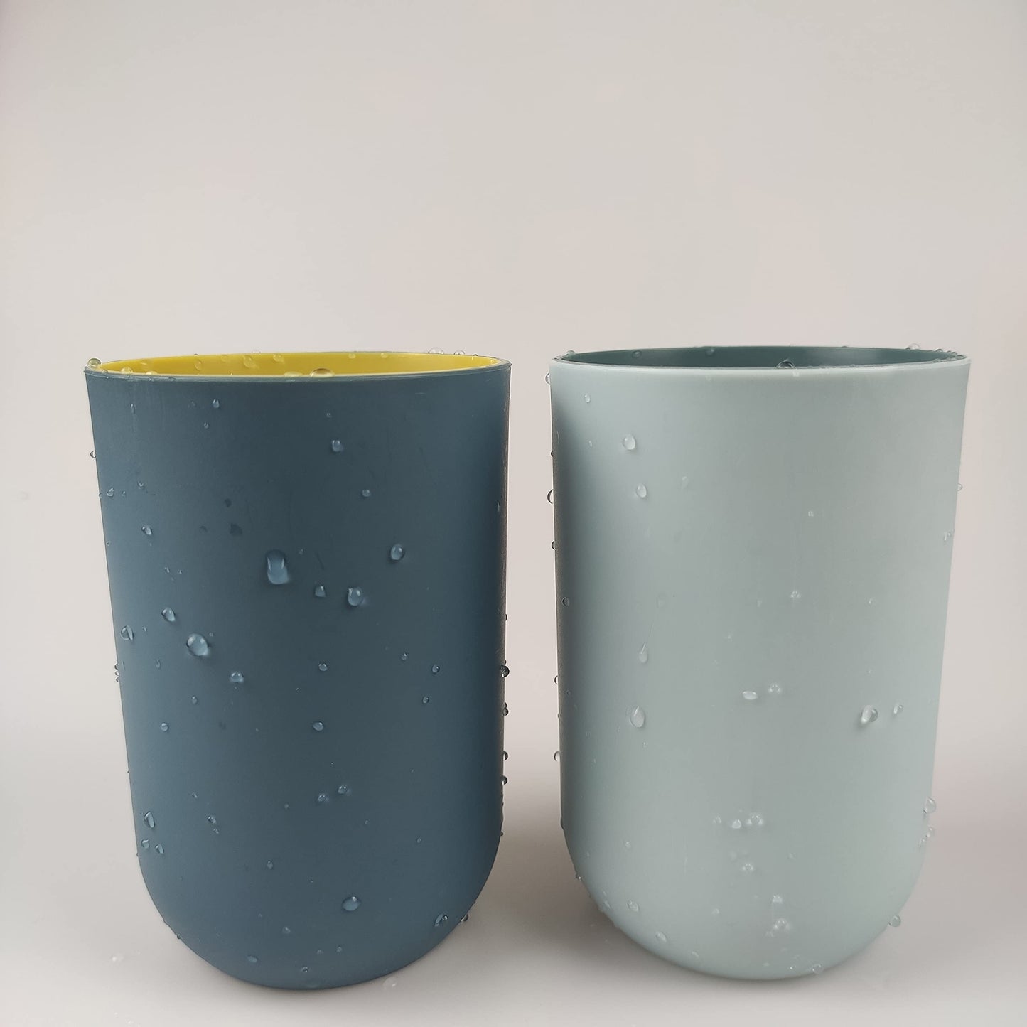 RabyLeo Unbreakable Reusable Drinking Cups Set of 2 Colors, Plastic Toothbrush Cup Tumblers 300 ml/10.5 oz, Dishwasher Safe (Light blue & Navy blue)