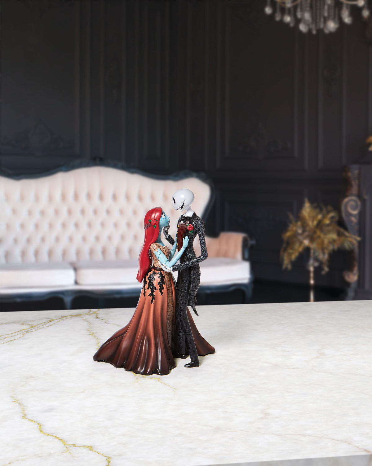 Enesco Disney Showcase Couture de Force The Nightmare Before Christmas Jack and Sally Embracing Figurine- Resin Hand Crafted Painted Collectible Halloween Disney Figurines Home Decor Statue, 9.5 Inch