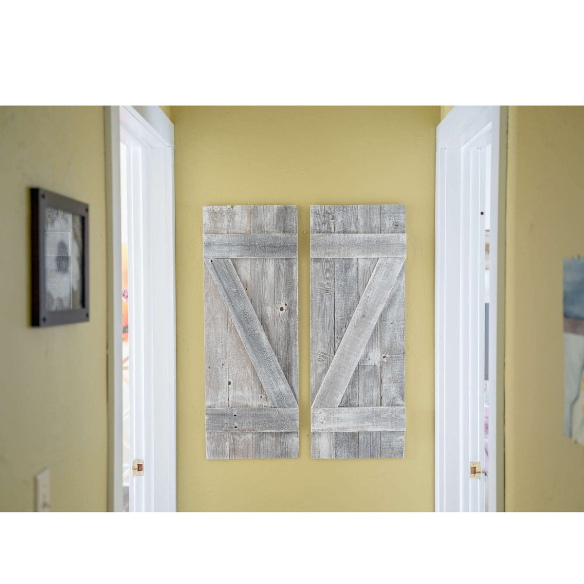 BARNWOODUSA Decorative Shutters Set of 2 Rustic Farmhouse Window Shutters