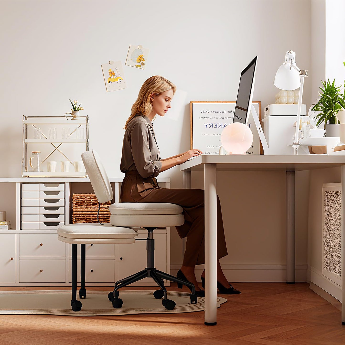 IdeaKey Ergonomic Cross Legged Chair, 360°Swivel Criss Cross Chair with Wheels, Double-Layer Upholstered Desk Chair, 31.3" Large Office Chair for Meditation and ADHD. White