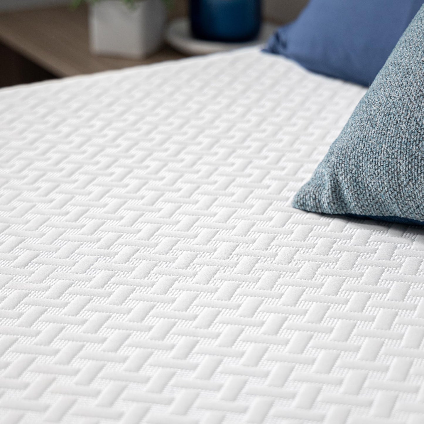 Zinus 8 Inch Full Cooling Essential Memory Foam Mattress [NewVersion], Fiberglass Free, Medium Feel, Breathable Cooling Layers, Certified Safe Materials