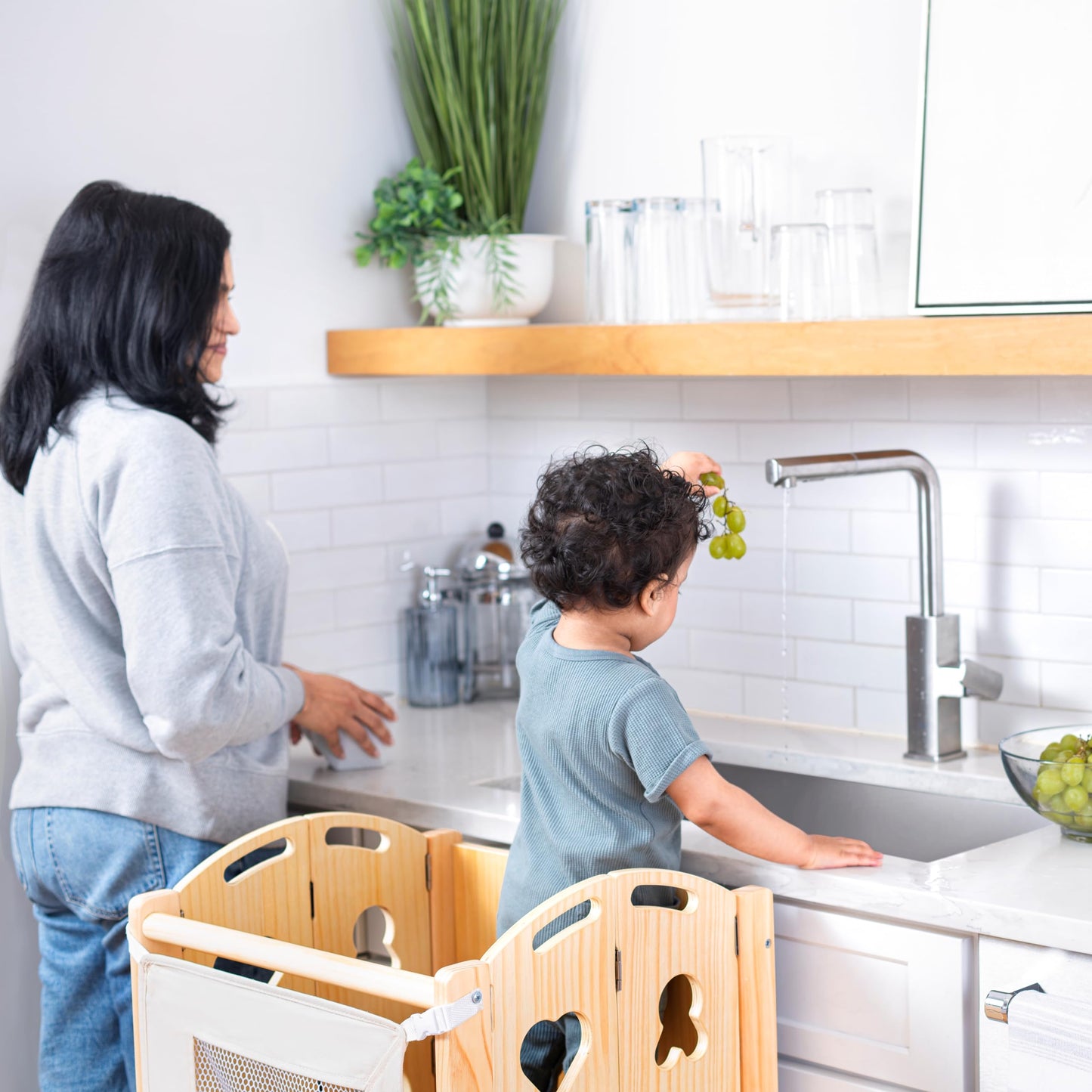 Avenlur Plum - 3 in 1 Foldable Kitchen Tower - Step Stool for Toddlers - Ideal for Kitchen, Living Room, Playroom, and More - with Integrated Chalkboard - Children Kitchen Stool, Natural