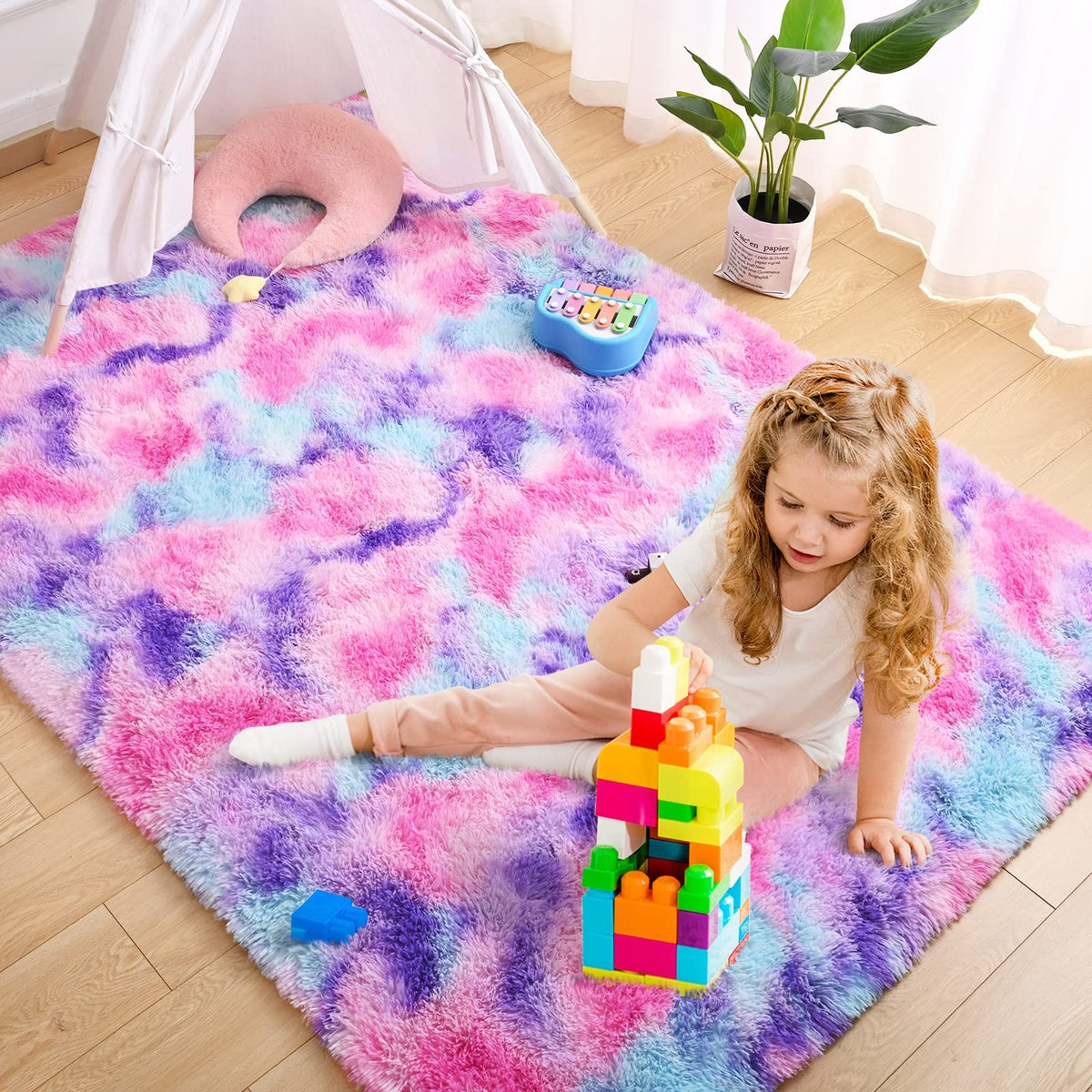 AROGAN Soft Rainbow Area Rug, Fluffy Hot Pink Girls Rug, 3x5 Feet