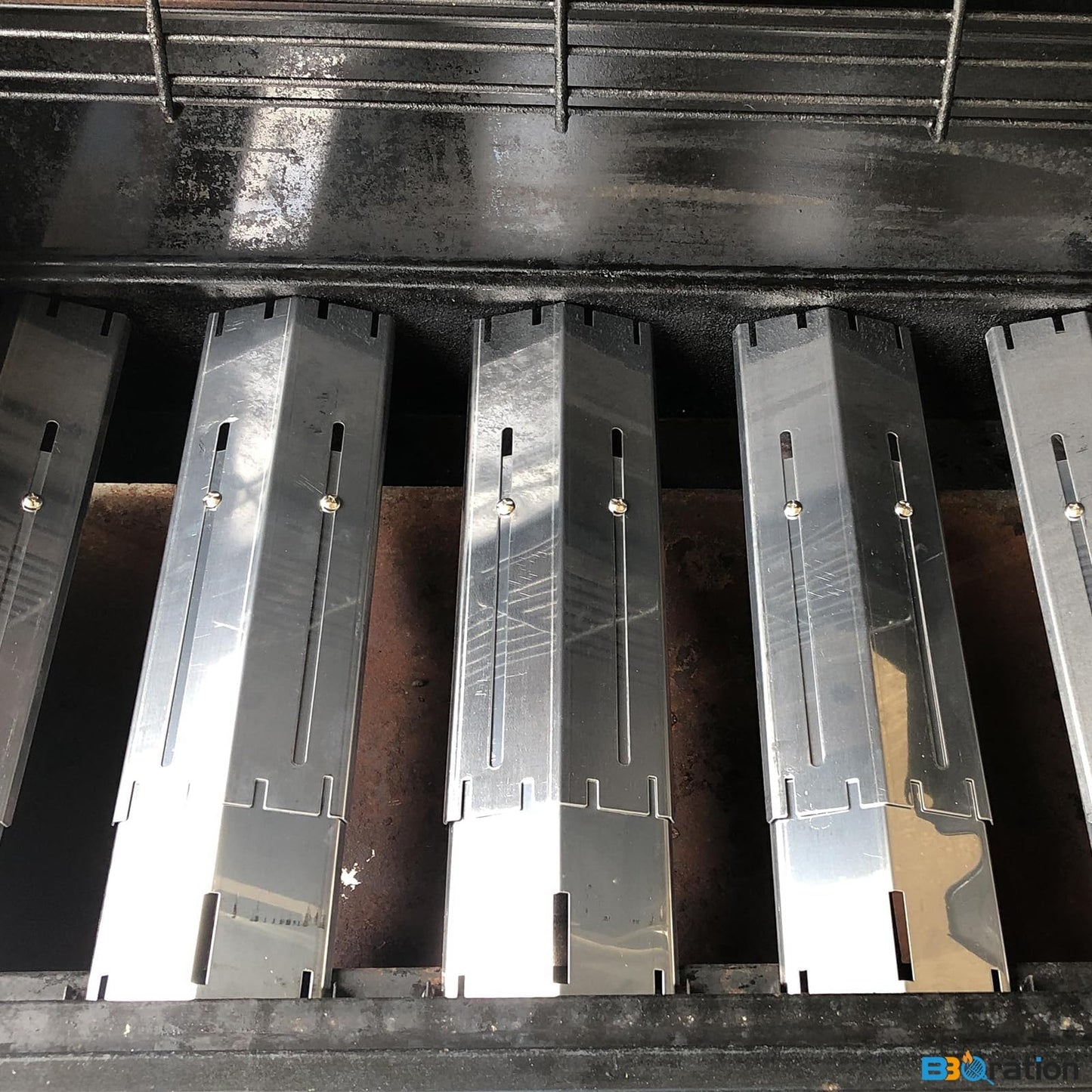 BBQration 4-Pack Universal Grill Heat Plates Extends from 11.75" up to 21" Adjustable Stainless Steel Heat Shield, Flavorizer Bar, Grill Heat Tent, Burner Cover, Flame Tamer for Gas Grill Parts