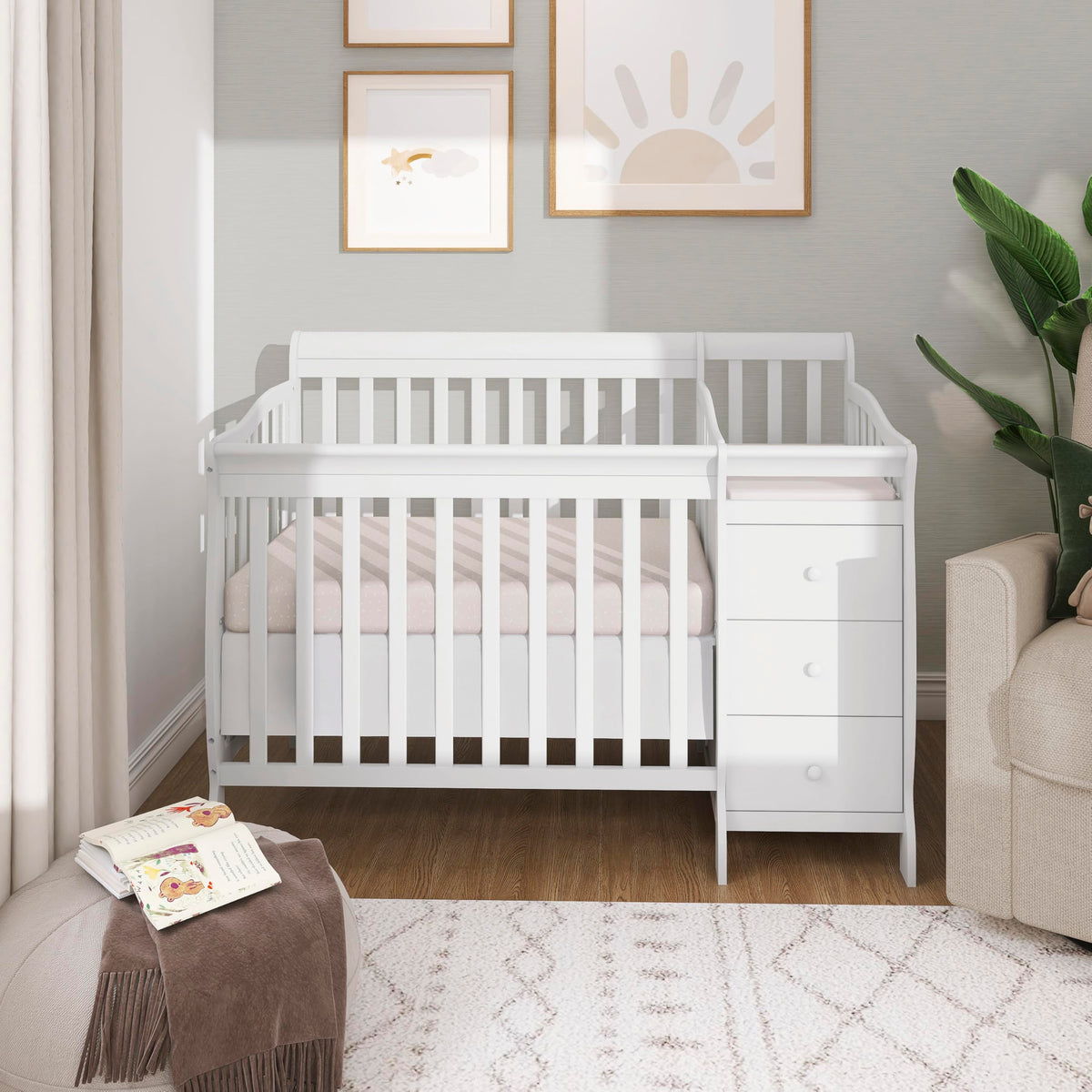 Dream On Me Jayden 4-in-1 Convertible Mini Baby Crib with 3 Drawer Changer