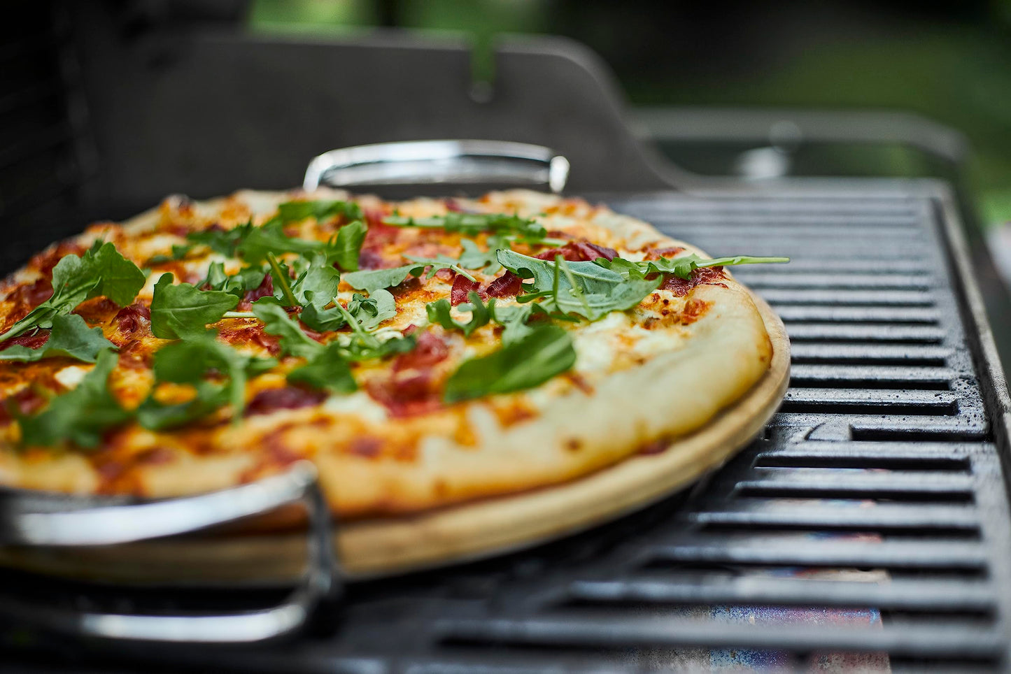 Weber Gourmet BBQ System Pizza Stone with Carry Rack, 16.7" – Cordierite Stone for Crispy Pizza on Weber Grills - Grill Accessories