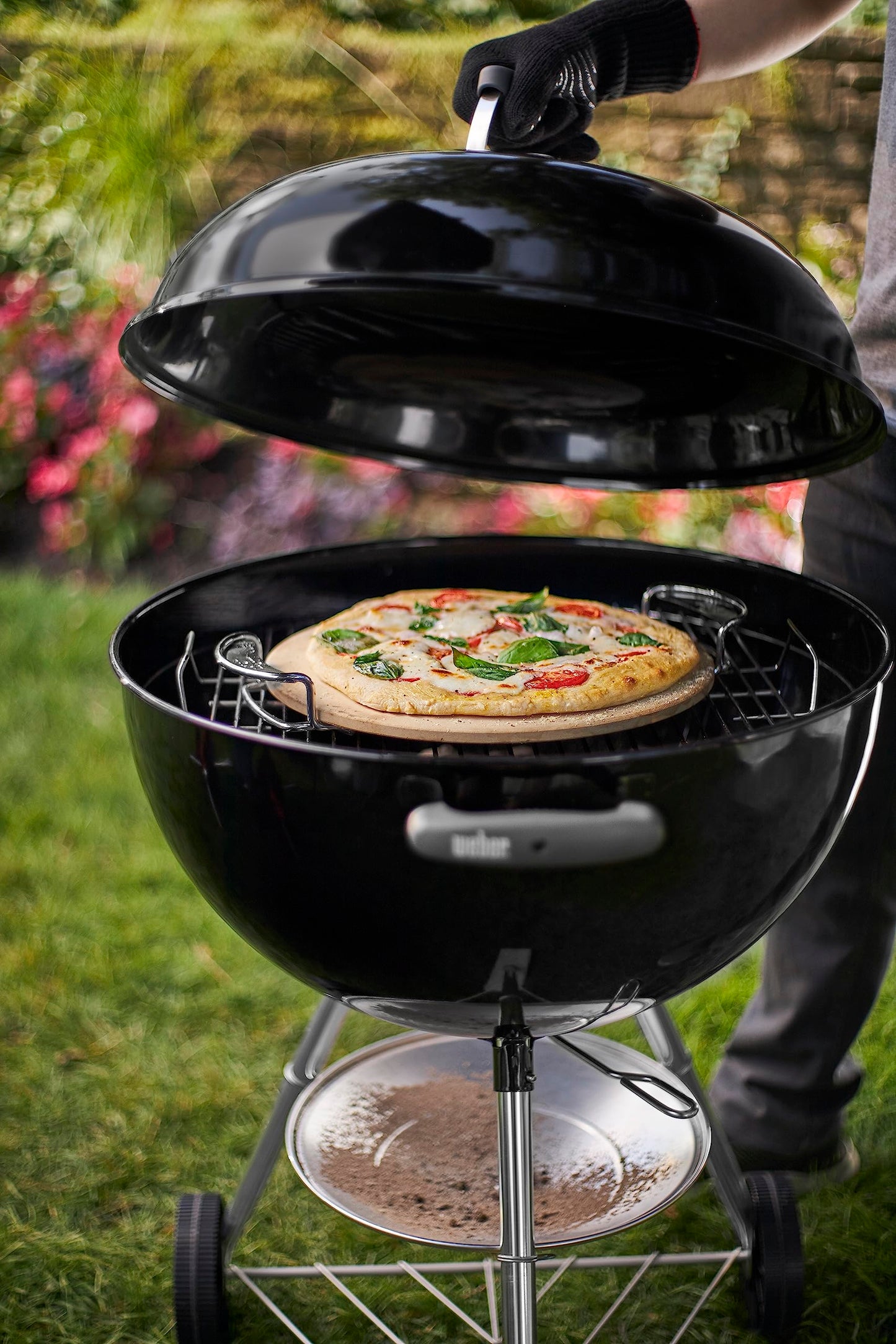 Weber Gourmet BBQ System Pizza Stone with Carry Rack, 16.7" – Cordierite Stone for Crispy Pizza on Weber Grills - Grill Accessories