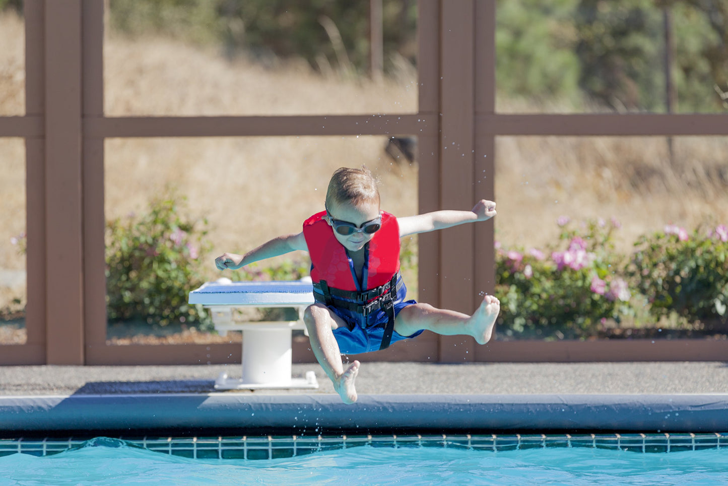 S.R. Smith 66-209-576S2B Diving Board, 6-Foot, Radiant White with Blue TrueTread