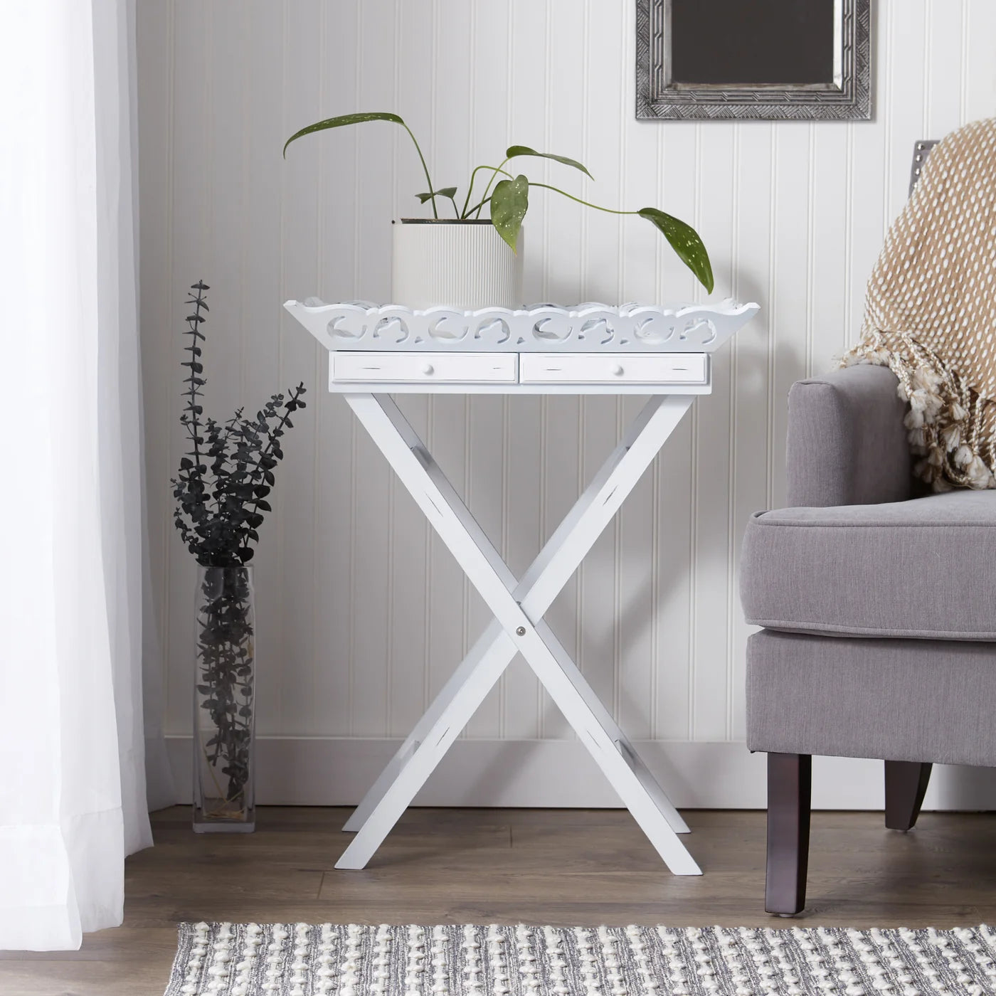 Elegant Serving Tray Stand