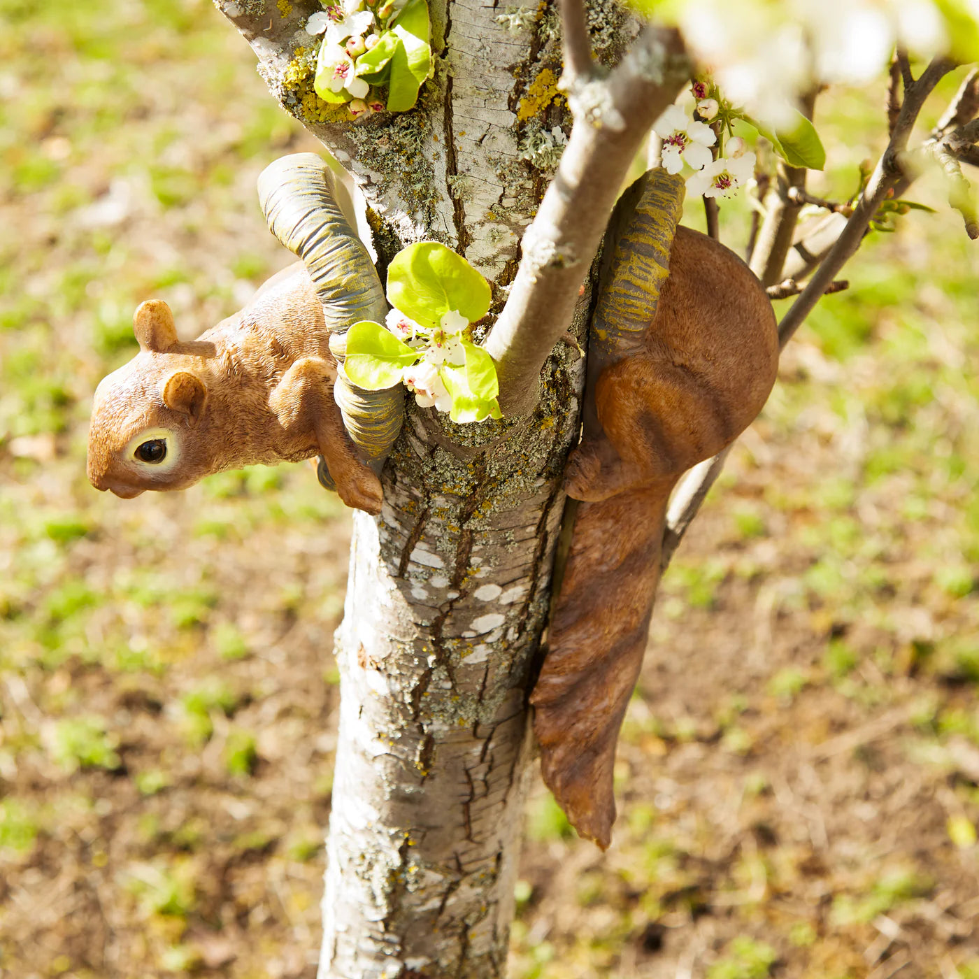 WOODLAND SQUIRREL TREE DÉCOR