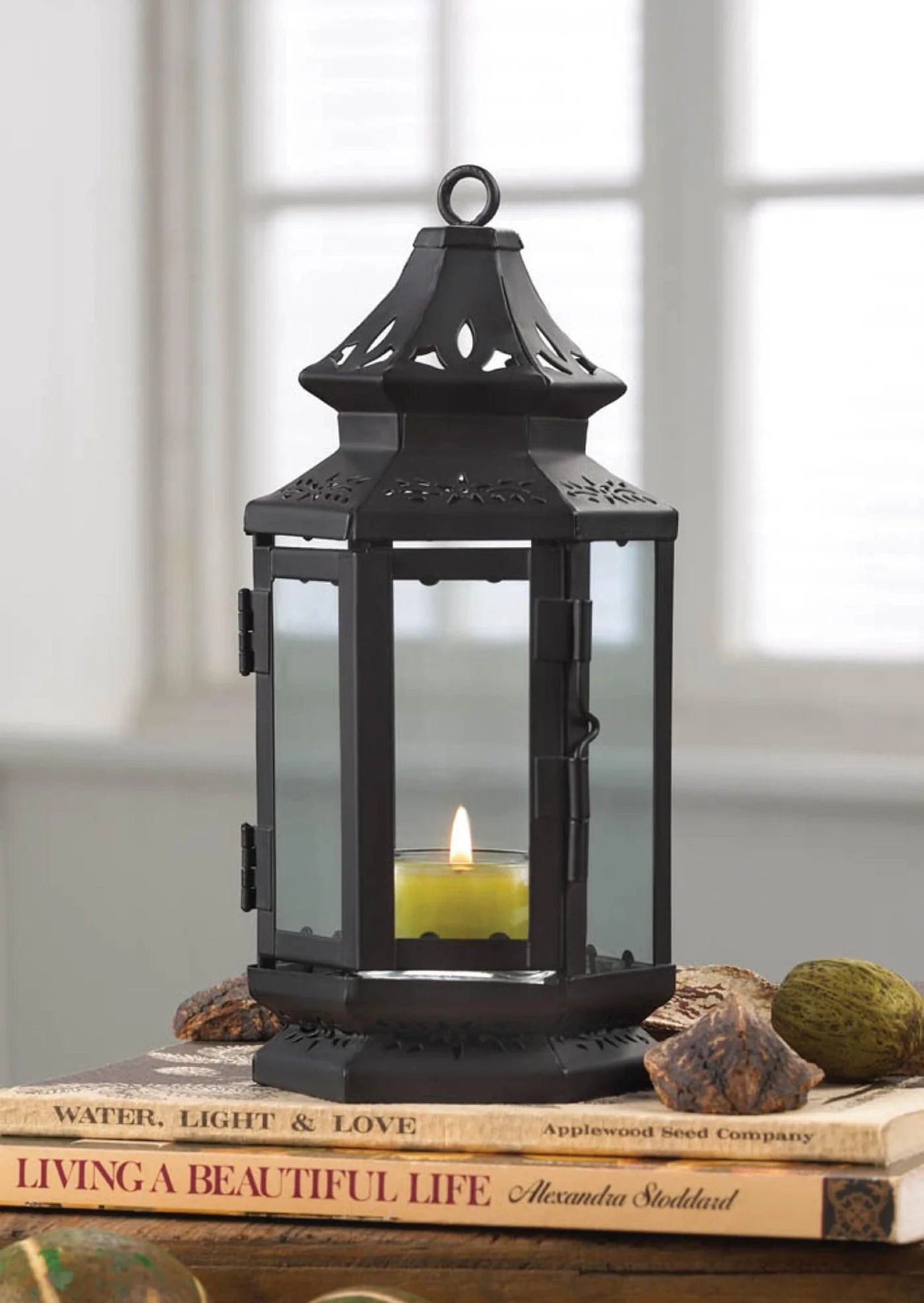 BLACK STAGECOACH LANTERN