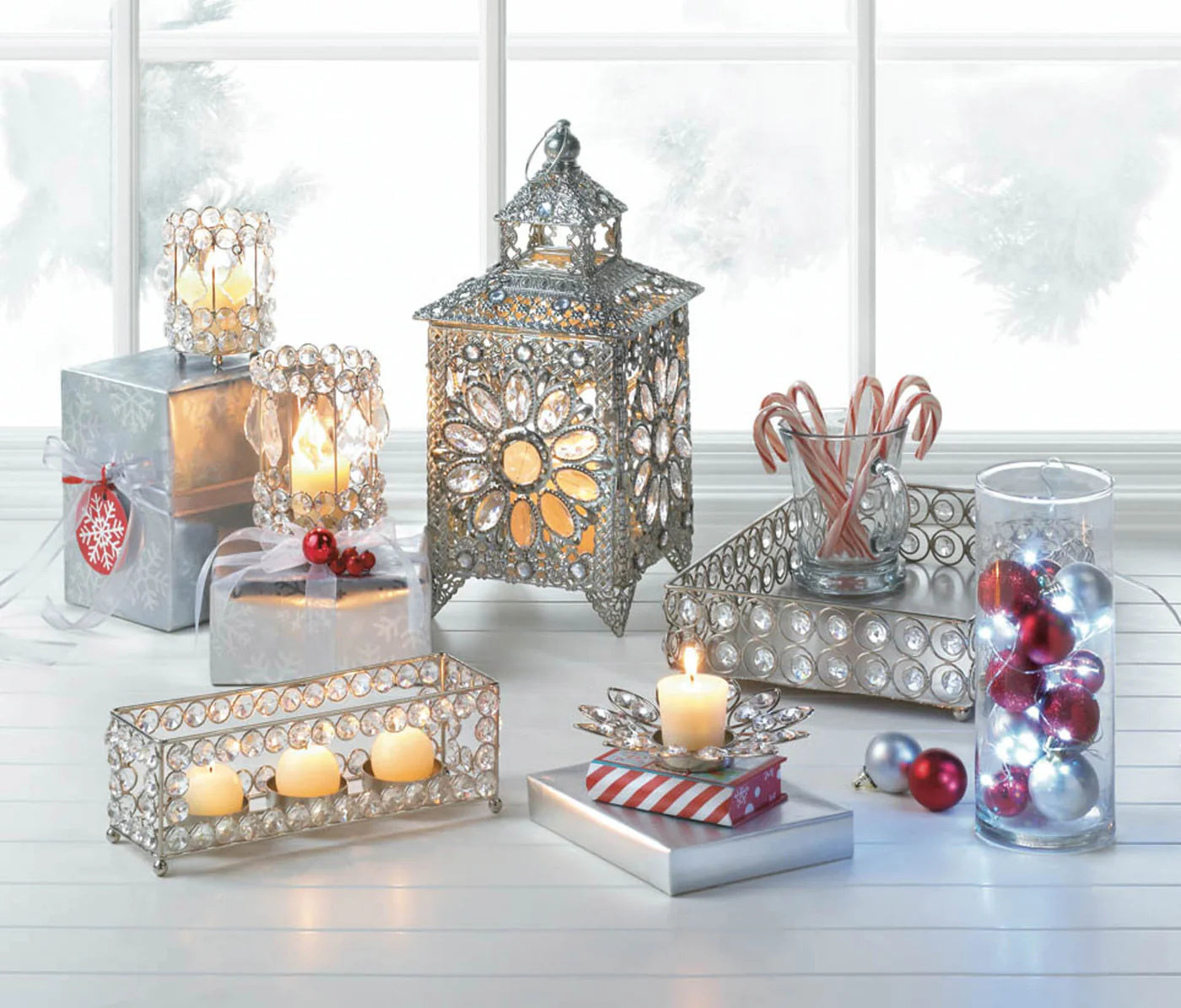 CROWN JEWELS CANDLE LANTERN