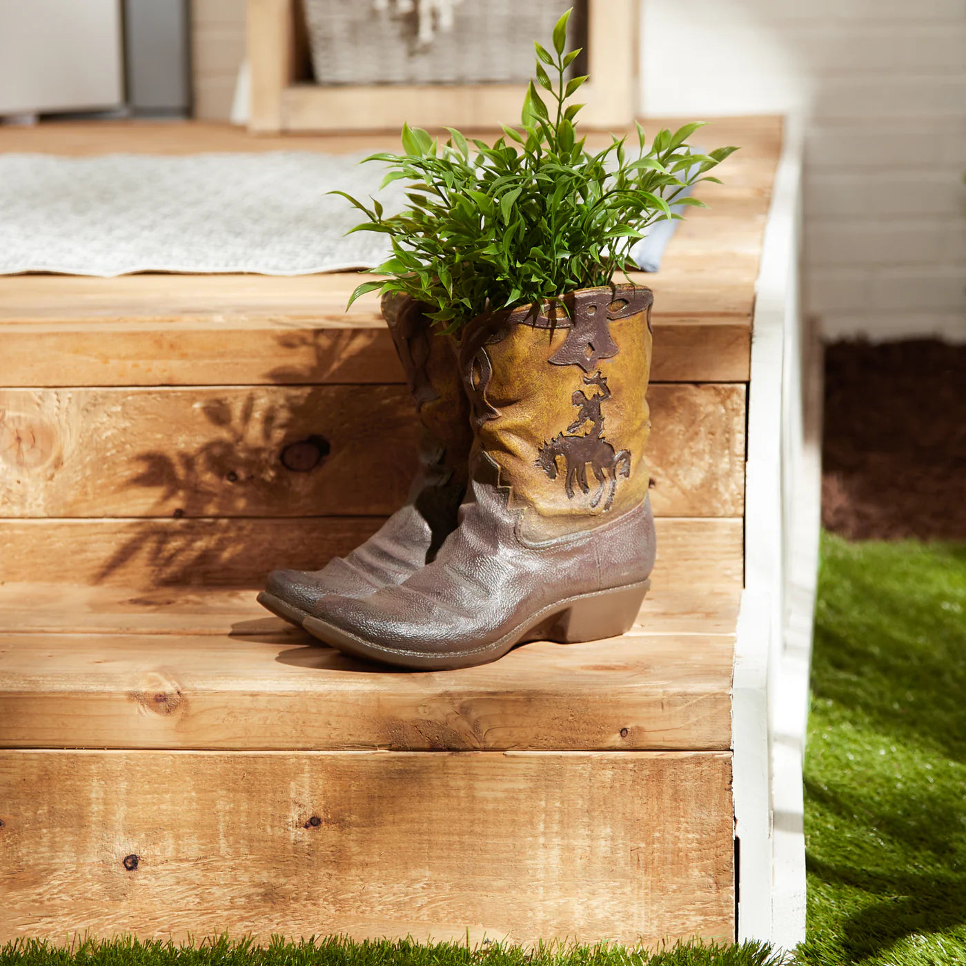 COWBOY BOOTS PLANTER
