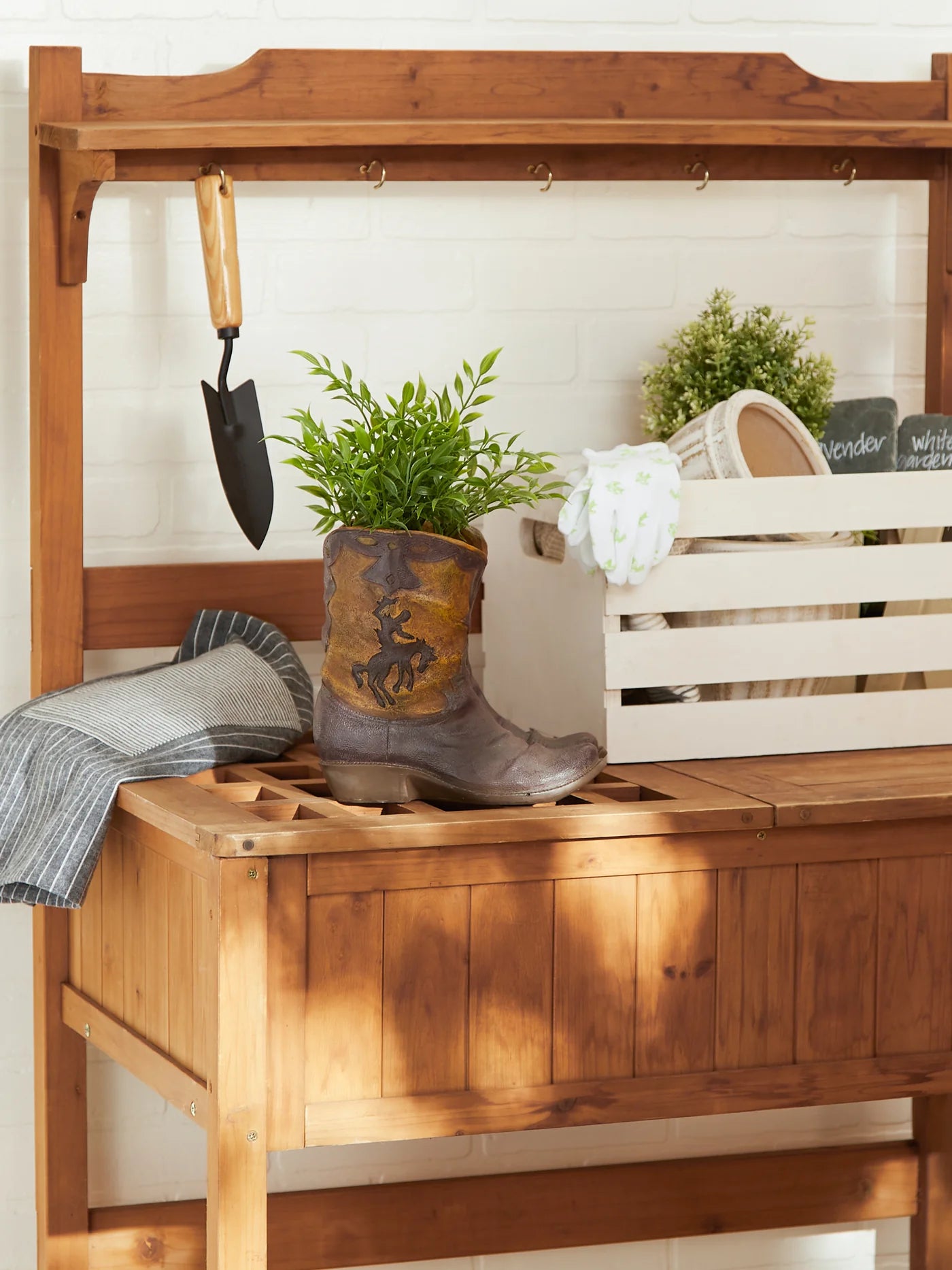 COWBOY BOOTS PLANTER