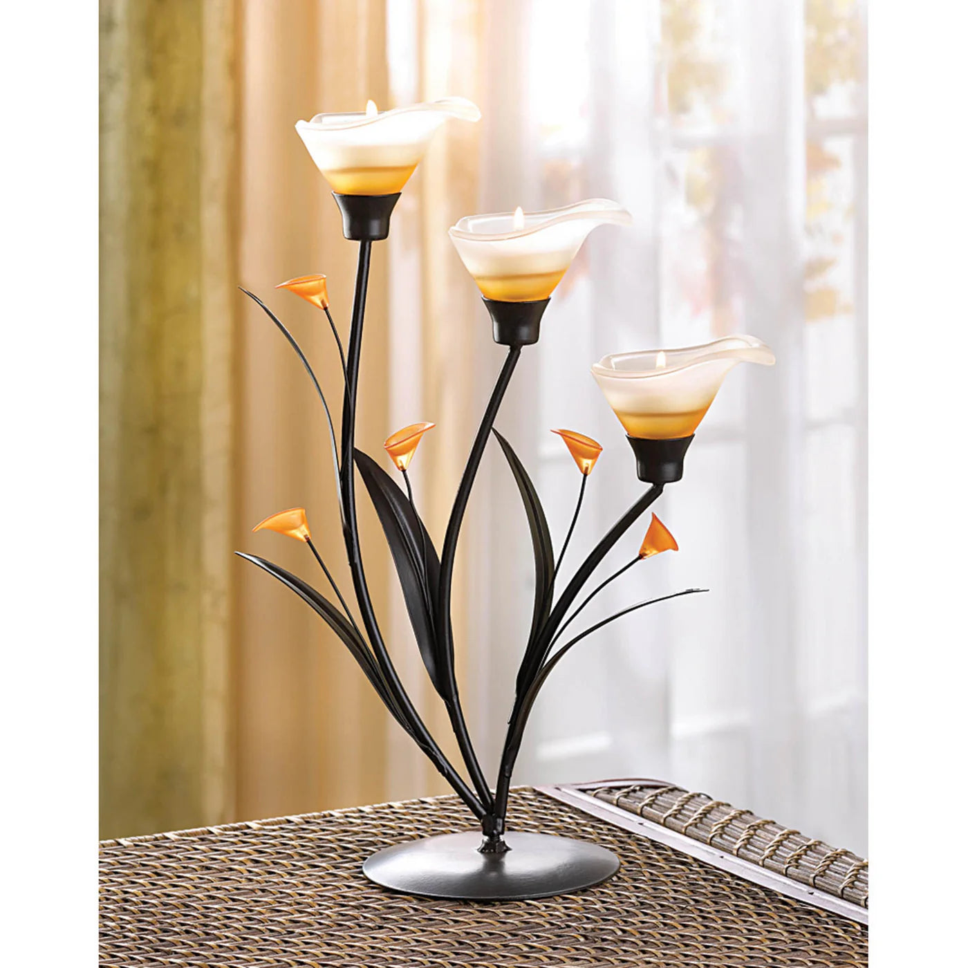 AMBER LILIES TEALIGHT HOLDER