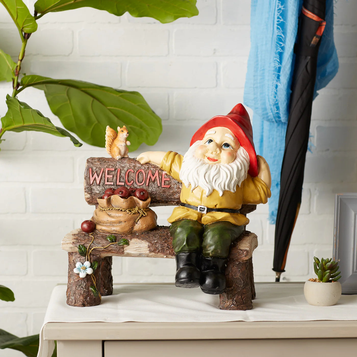 GARDEN GNOME GREETING SIGN