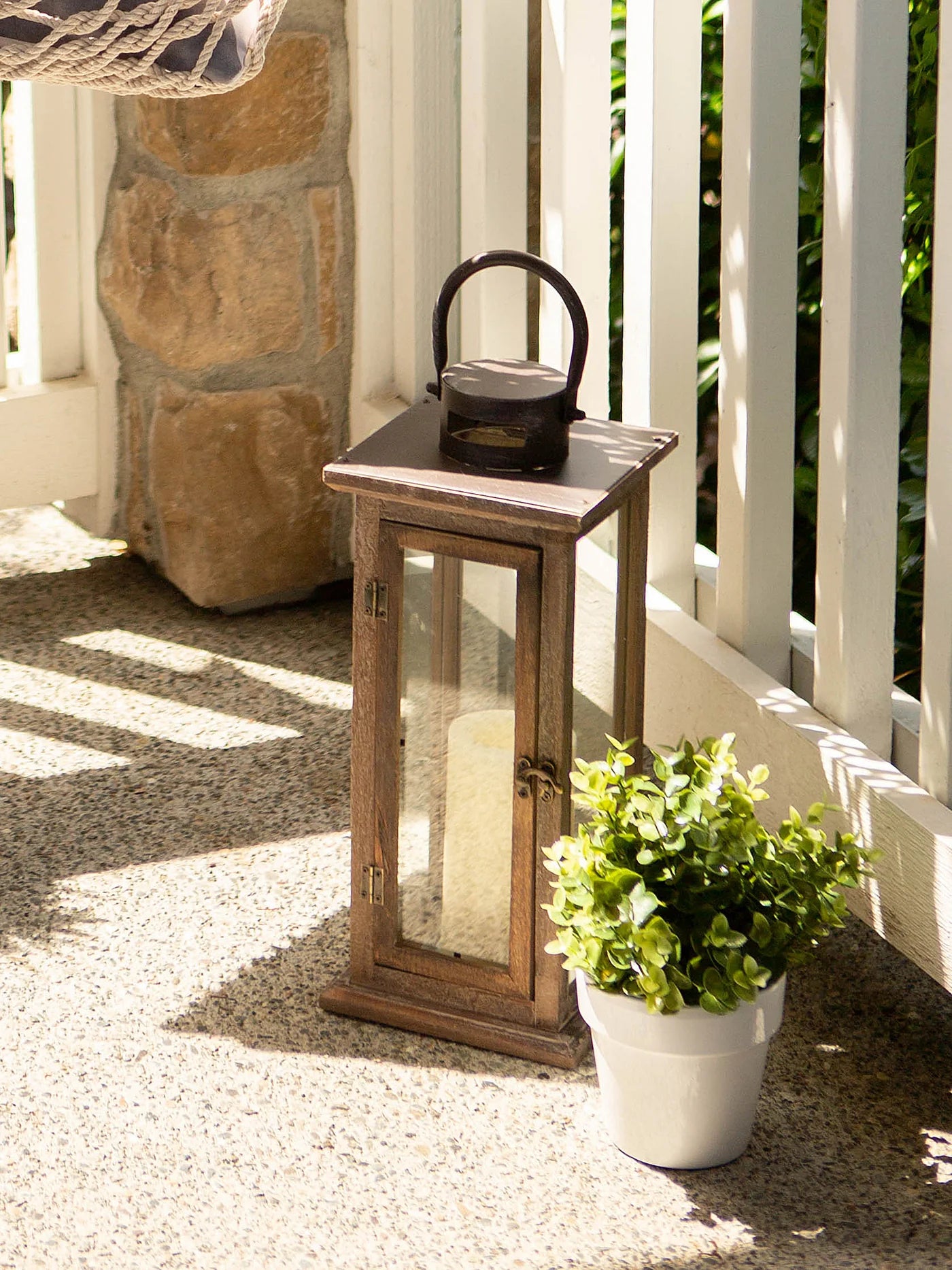 LODGE WOODEN LANTERN