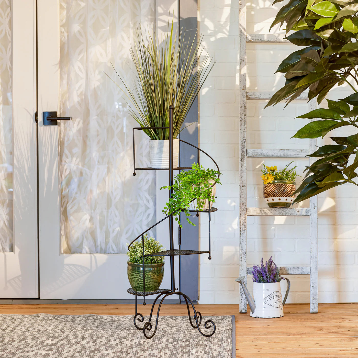 SPIRAL SHOWCASE PLANT STAND
