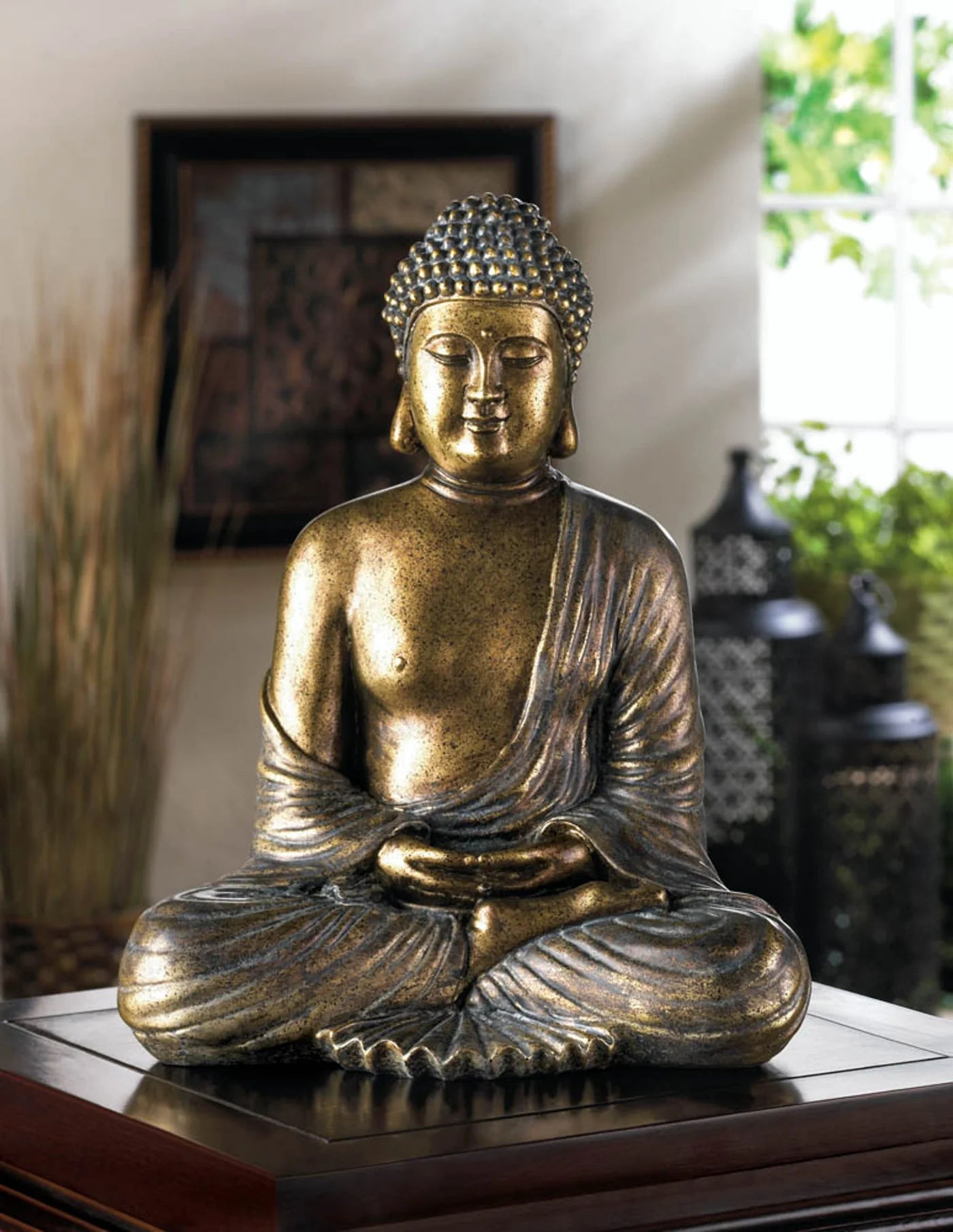SITTING BUDDHA STATUE