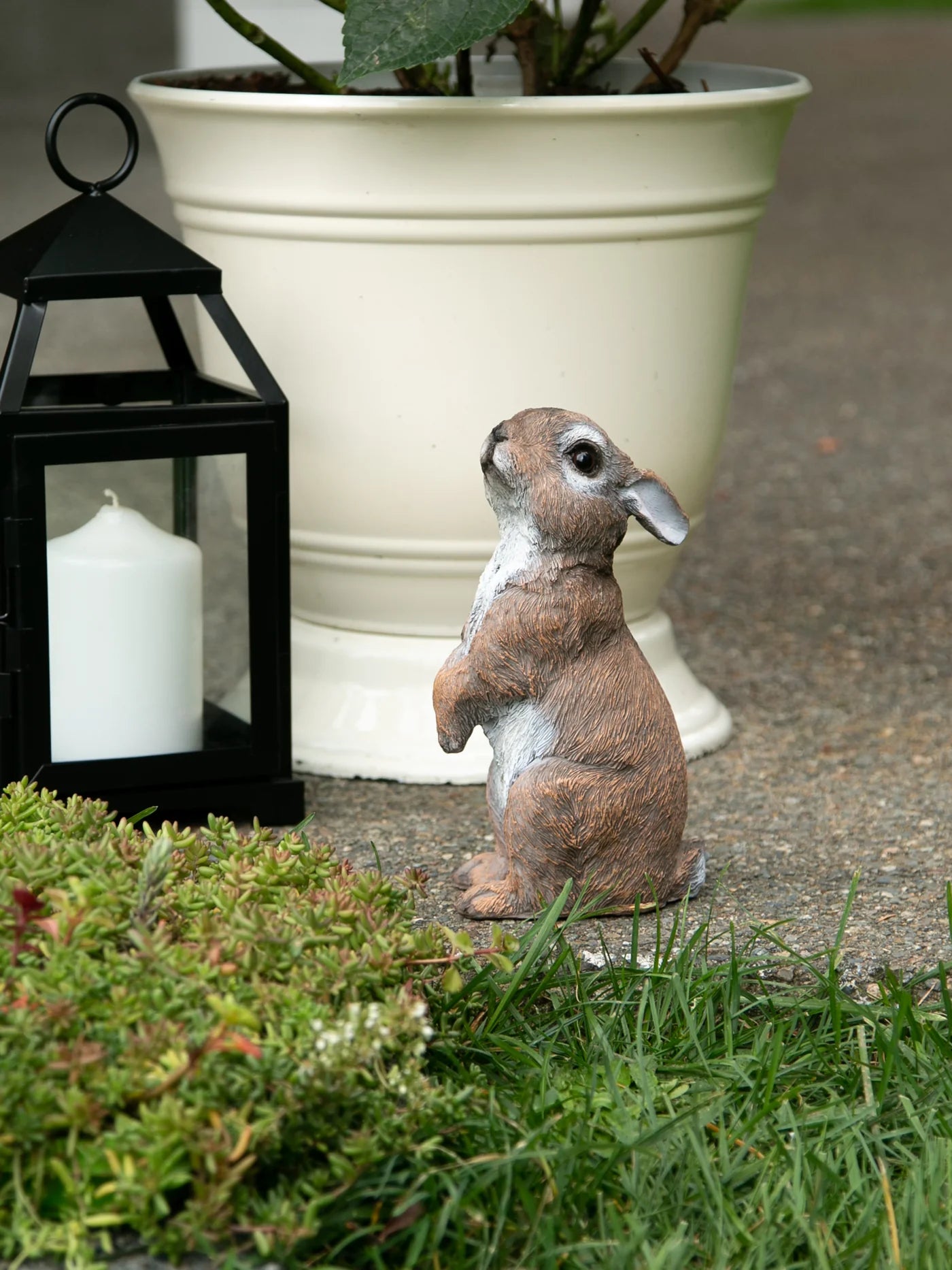 STANDING BUNNY STATUE