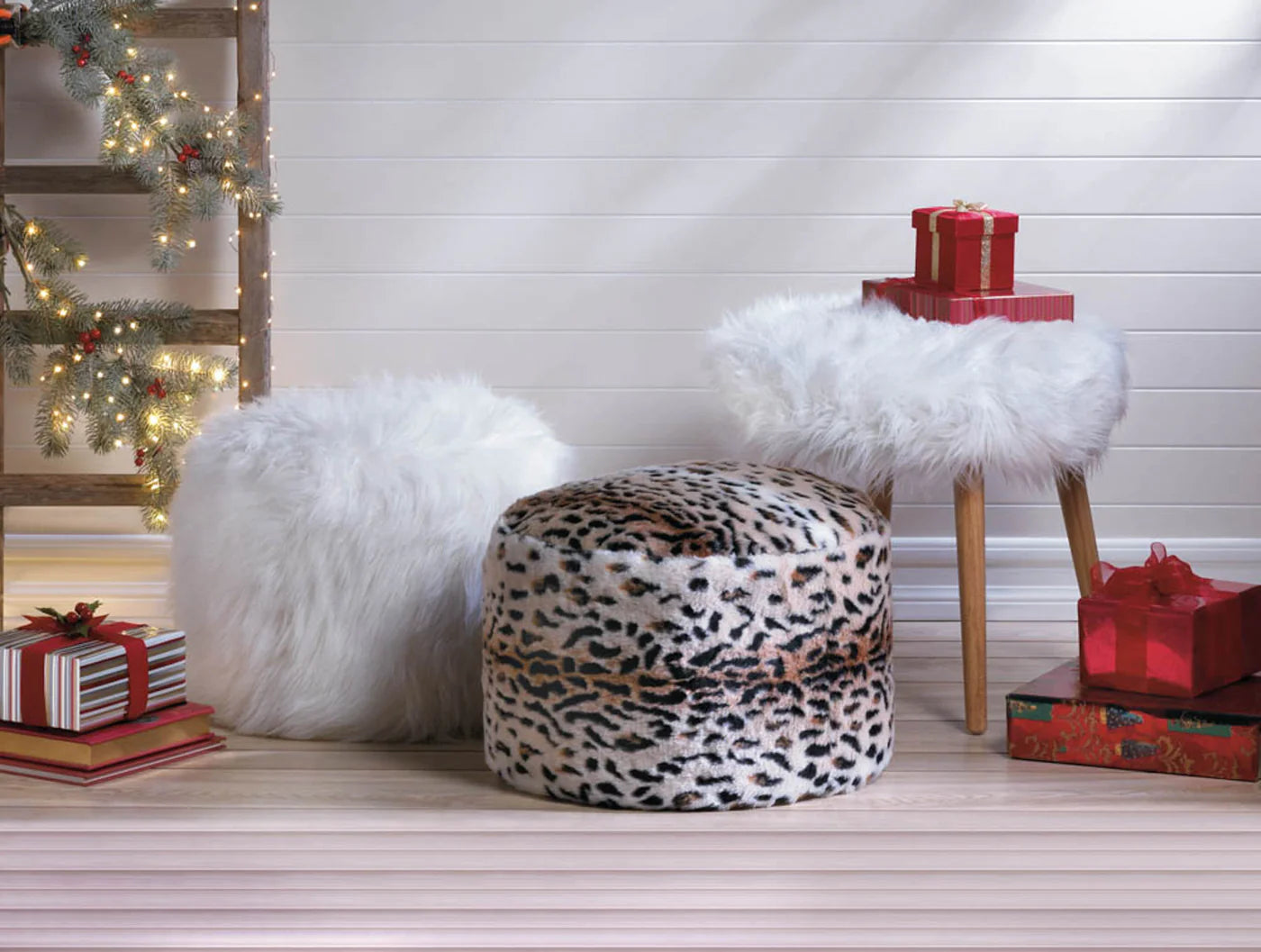 WHITE FAUX FUR STOOL