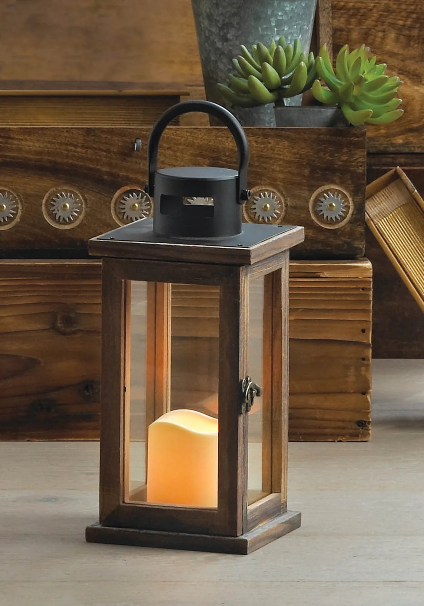 LODGE WOODEN LANTERN WITH LED CANDLE