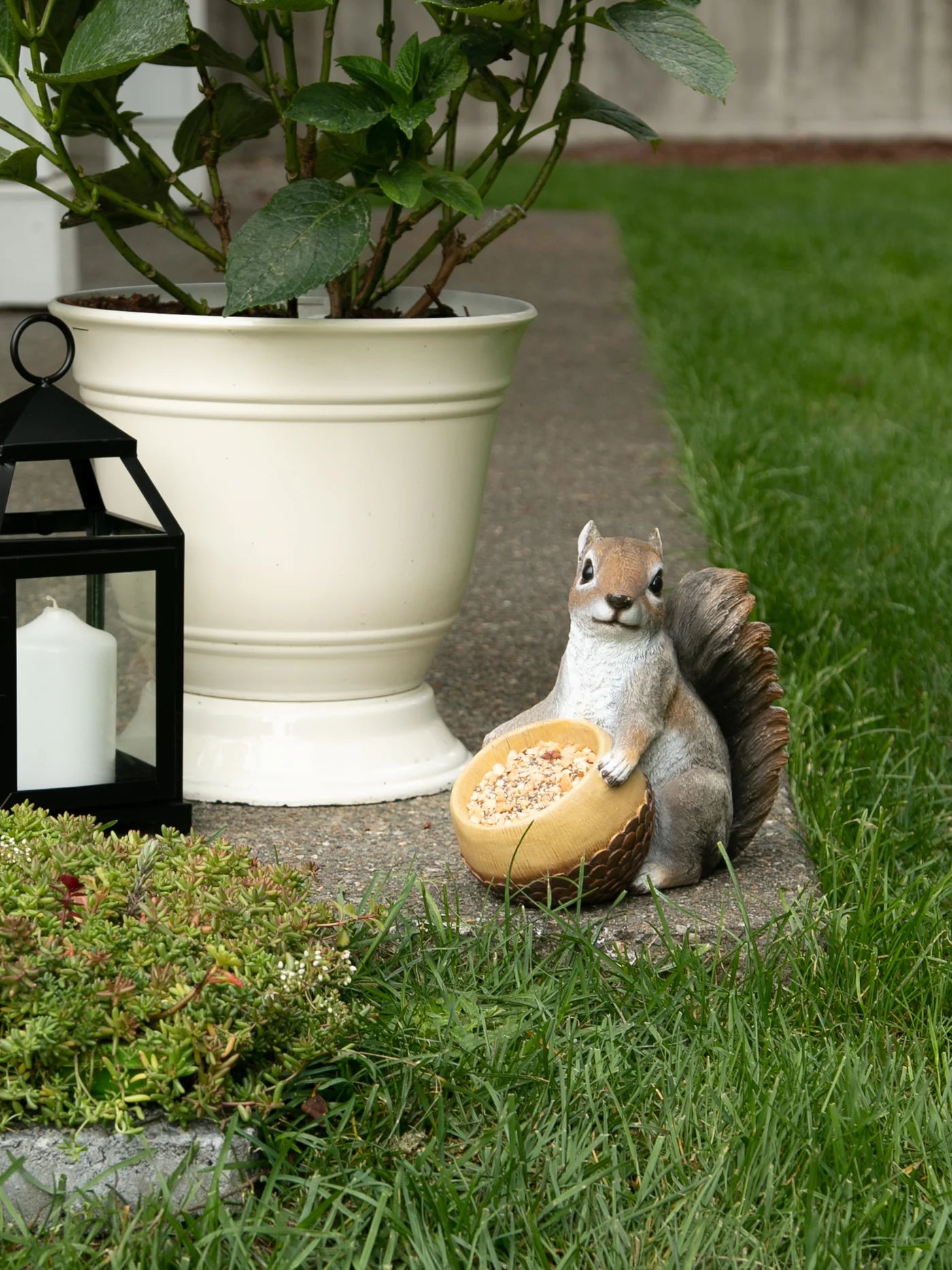 SQUIRREL AND ACORN BIRD FEEDER