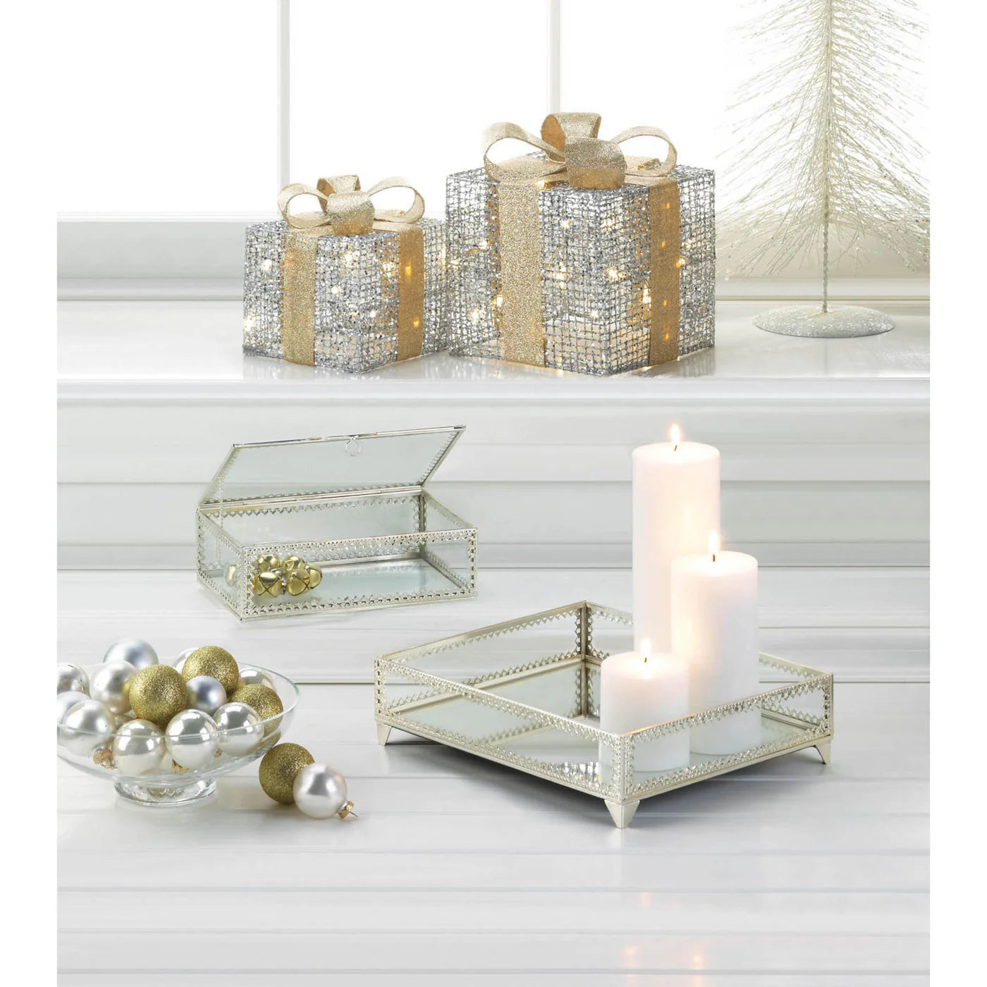 SILVER TRIM GLASS TRAY