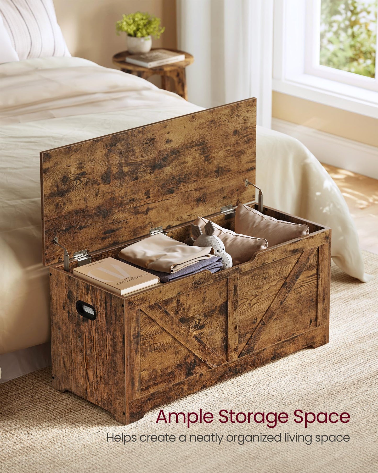 VASAGLE Storage Chest with 2 Safety Hinges, 15.7 x 39.4 x 18.1 Inches