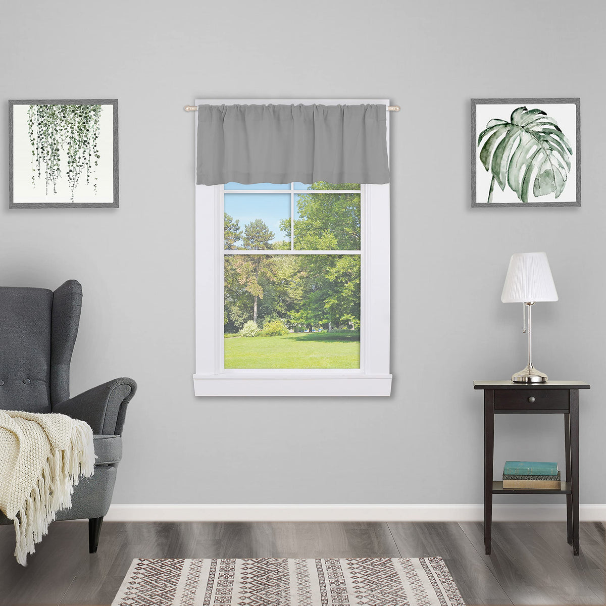 Interior Living 28-48 in. Adjustable Petite Café Curtain Rod, 2-Pack, 7/16 in. Diameter, White