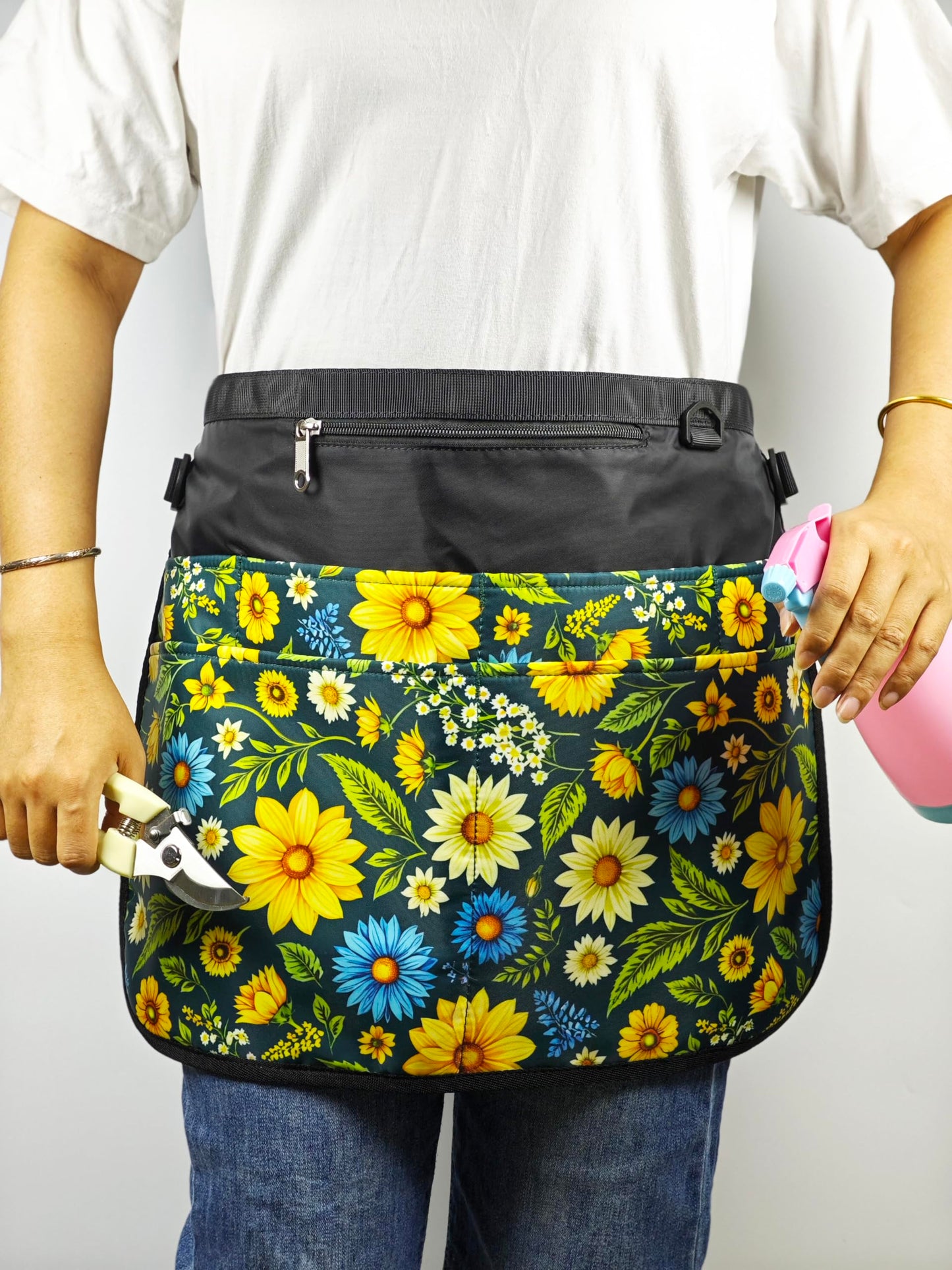 Bafelia Garden Apron for Women with 7 Pocket,Half Florist Apron Harvesting Apron (Green Flowers)