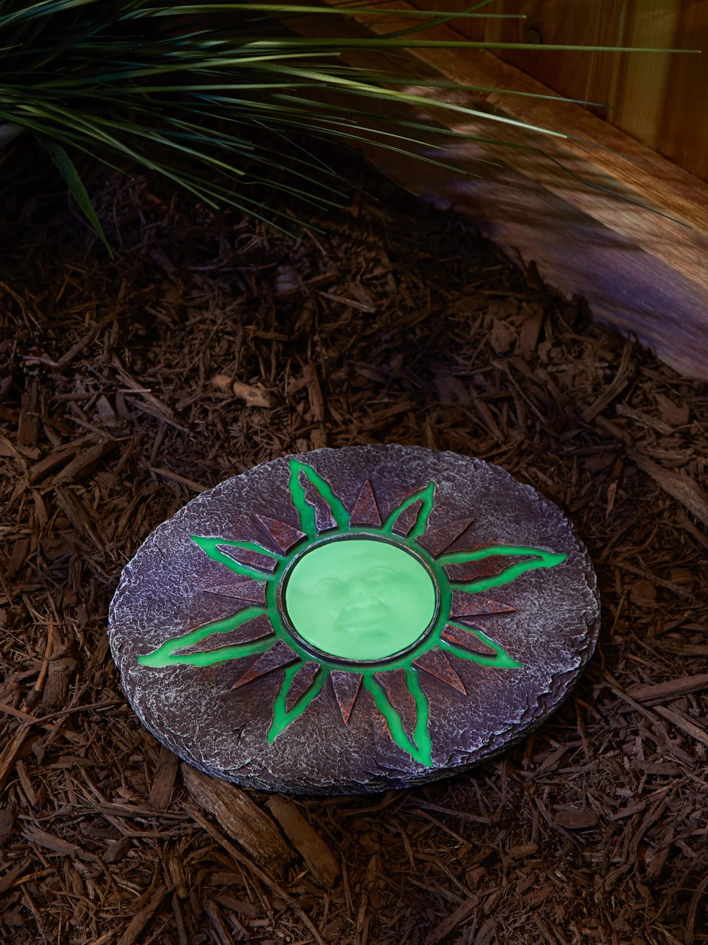 SUN GLOWING STEPPING STONE