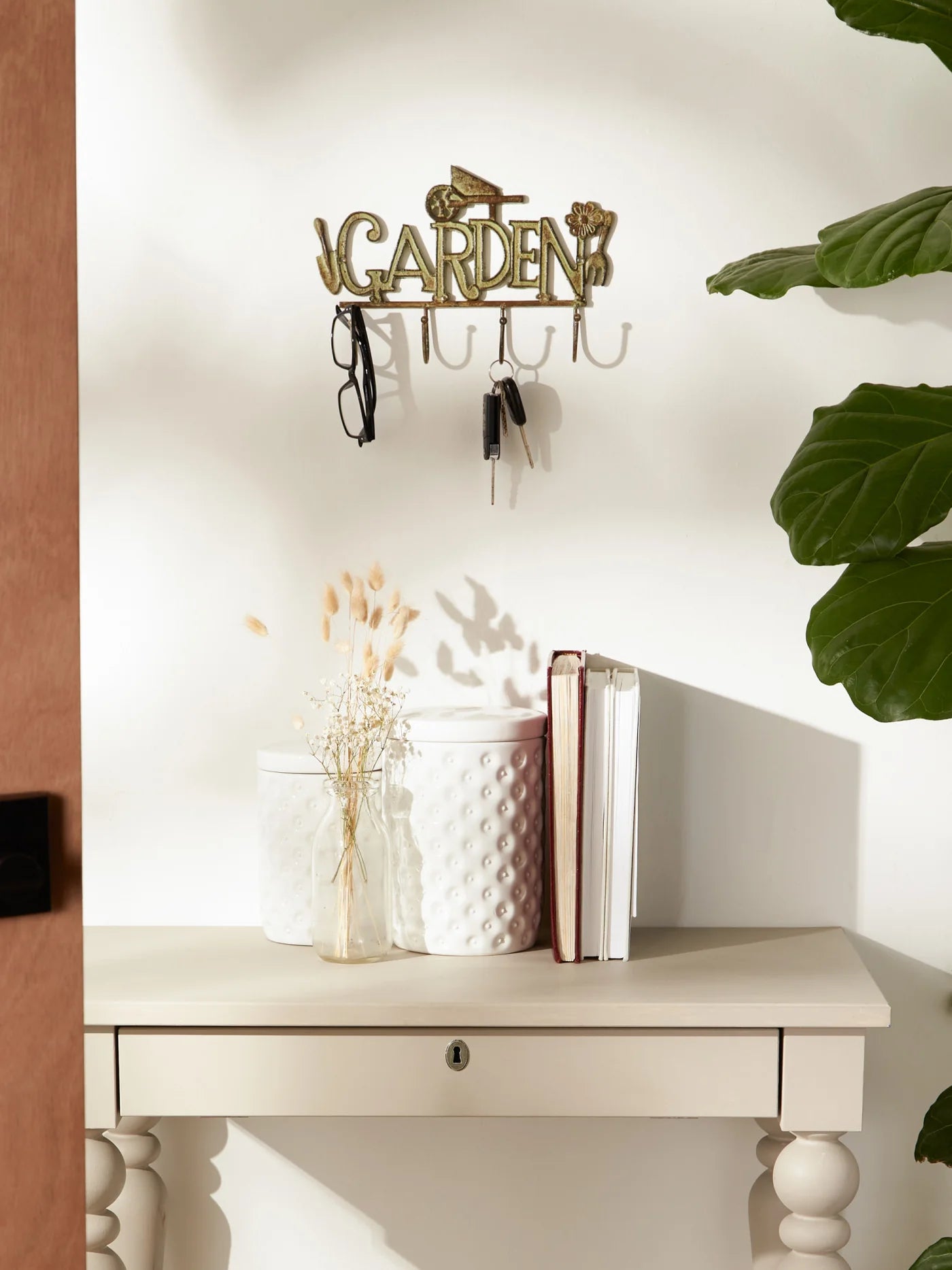 GARDEN CAST IRON WALL HOOK